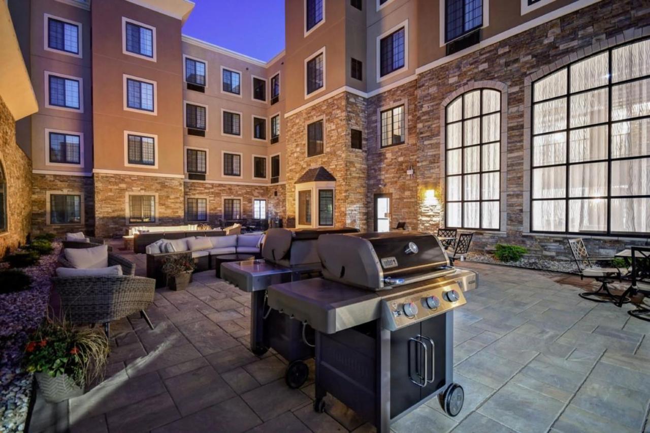 Staybridge Suites - Southgate - Detroit Area By Ihg ภายนอก รูปภาพ